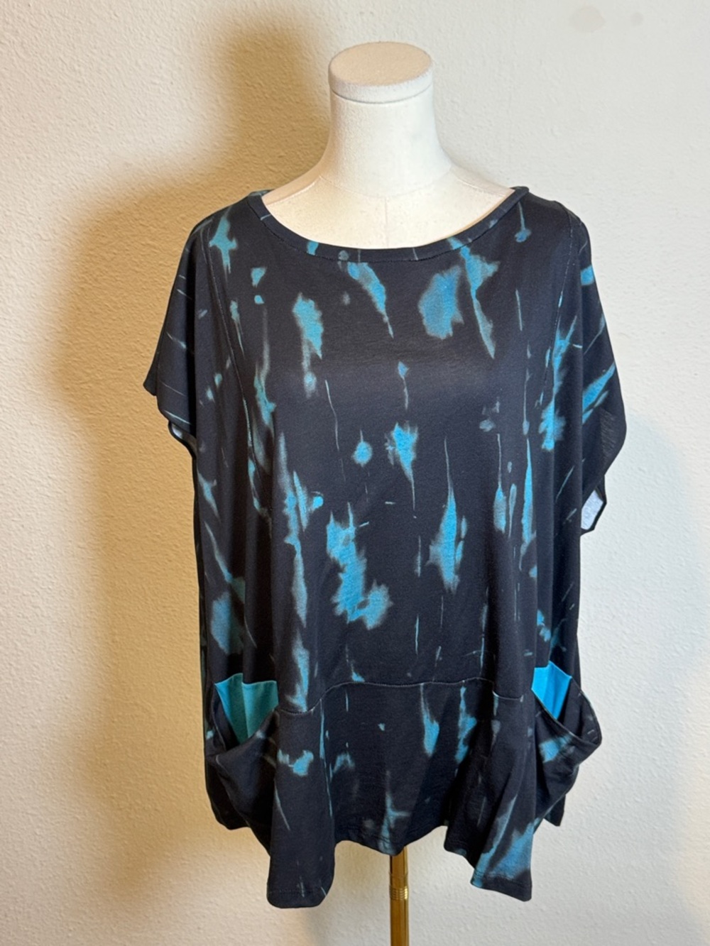 NWT Ozai N Ku Storm Top Black & Turquoise size 3/Large - Picture 4 of 15